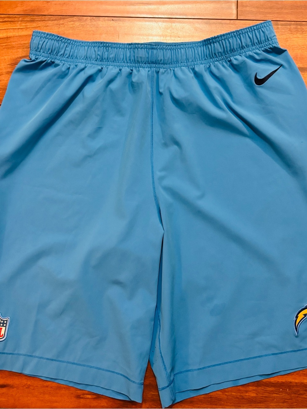 Nike Men’s San Diego Chargers On-field shorts sz XL